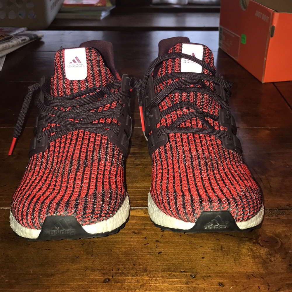 Ultraboost 4.0 “Noble Red” - Picture 2 of 8
